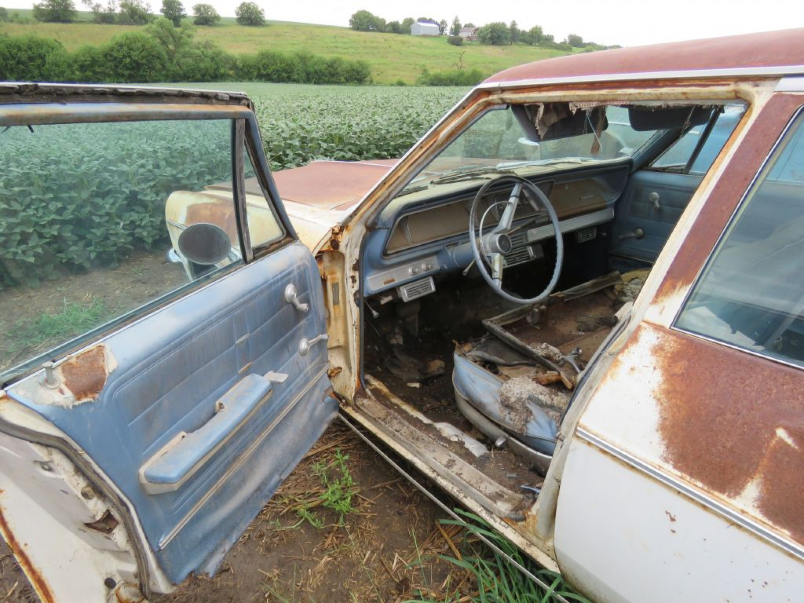 1966 Chevrolet Impala 4dr Sedan - Image 7