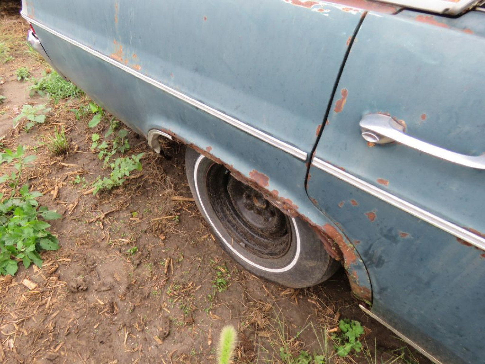 1966 Chevrolet Impala 4dr Sedan - Image 4