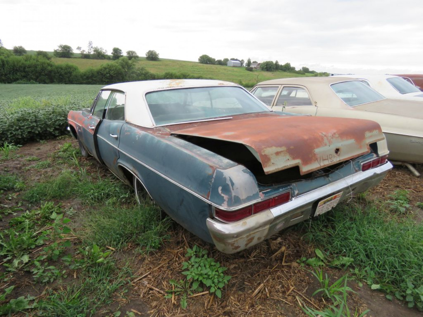 1966 Chevrolet Impala 4dr Sedan - Image 6