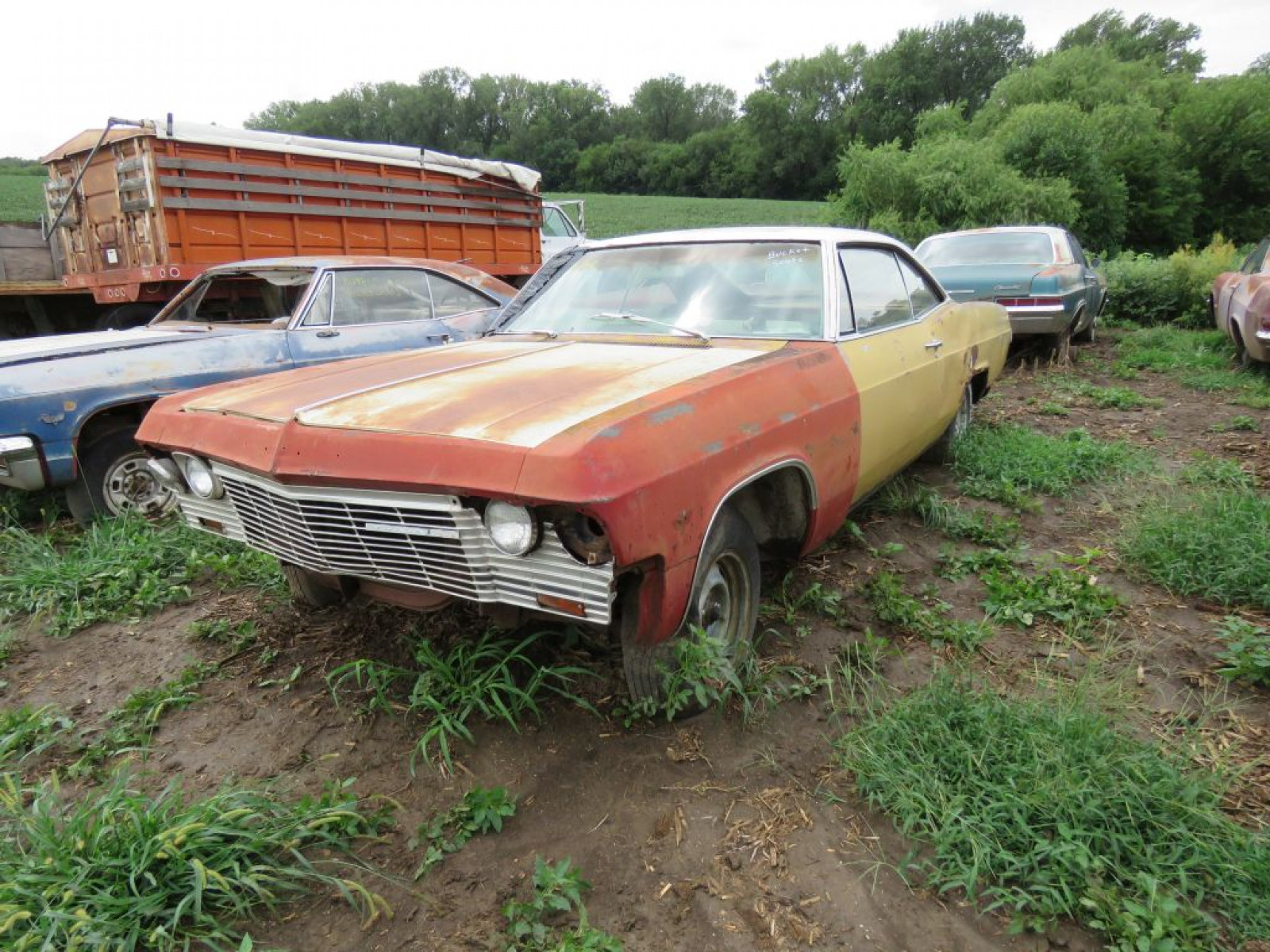 1965 Chevrolet Impala SS 2dr HT - Image 2
