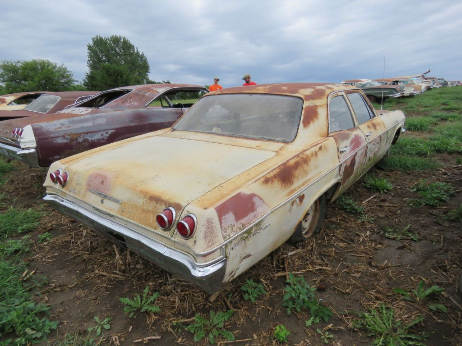 1965 Chevrolet Biscayne 4dr Sedan - Image 2