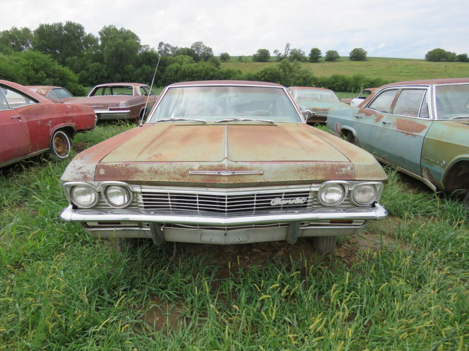 1965 Chevrolet Impala 4dr Sedan - Image 2