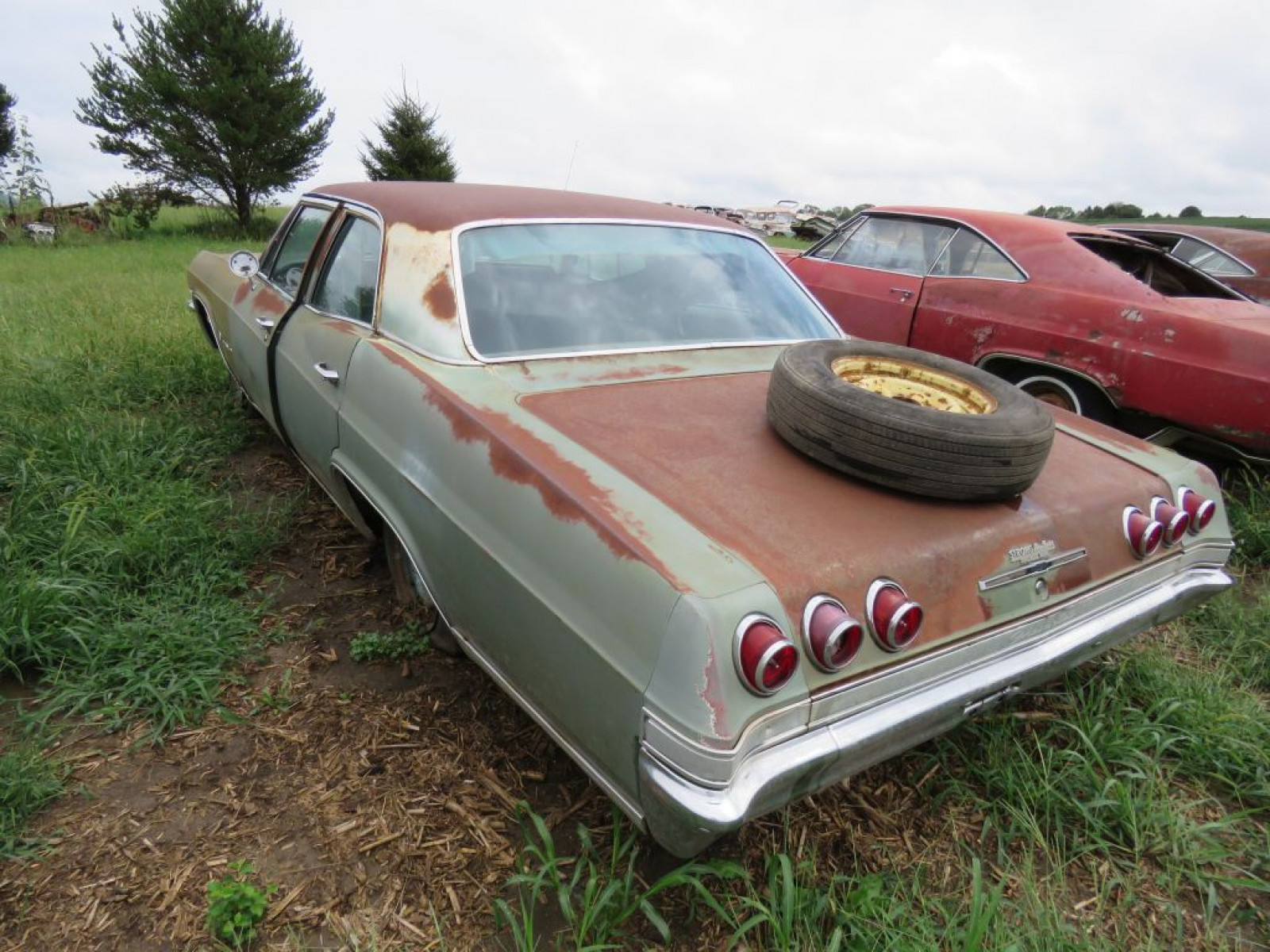 1965 Chevrolet Impala 4dr Sedan - Image 5