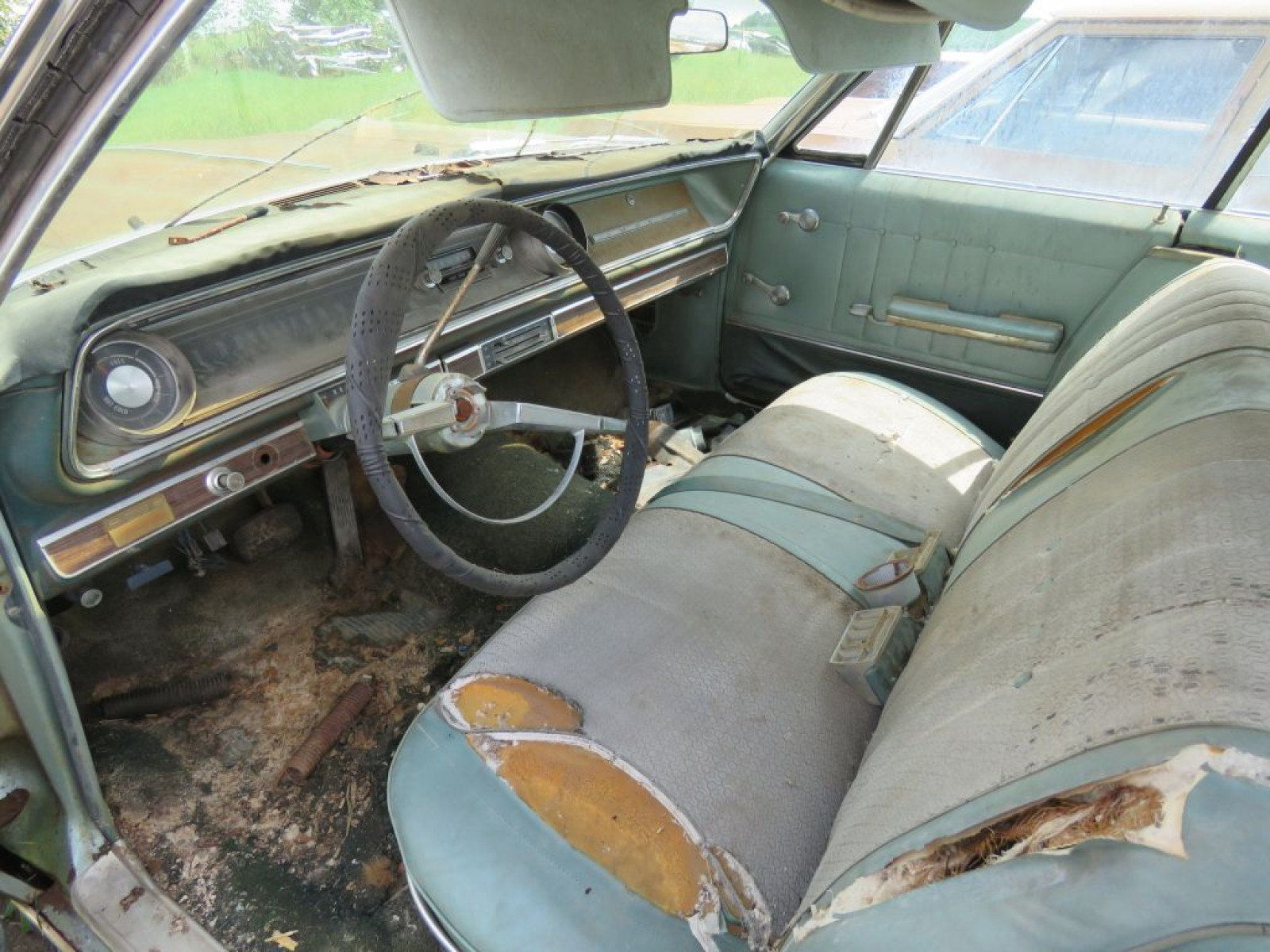 1965 Chevrolet Impala 4dr Sedan - Image 12