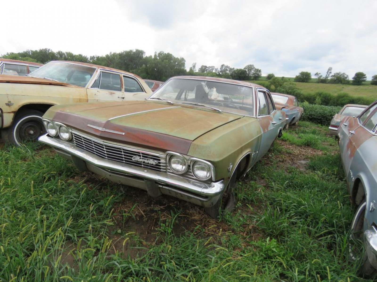 1965 Chevrolet Impala 4dr Sedan - Image 1