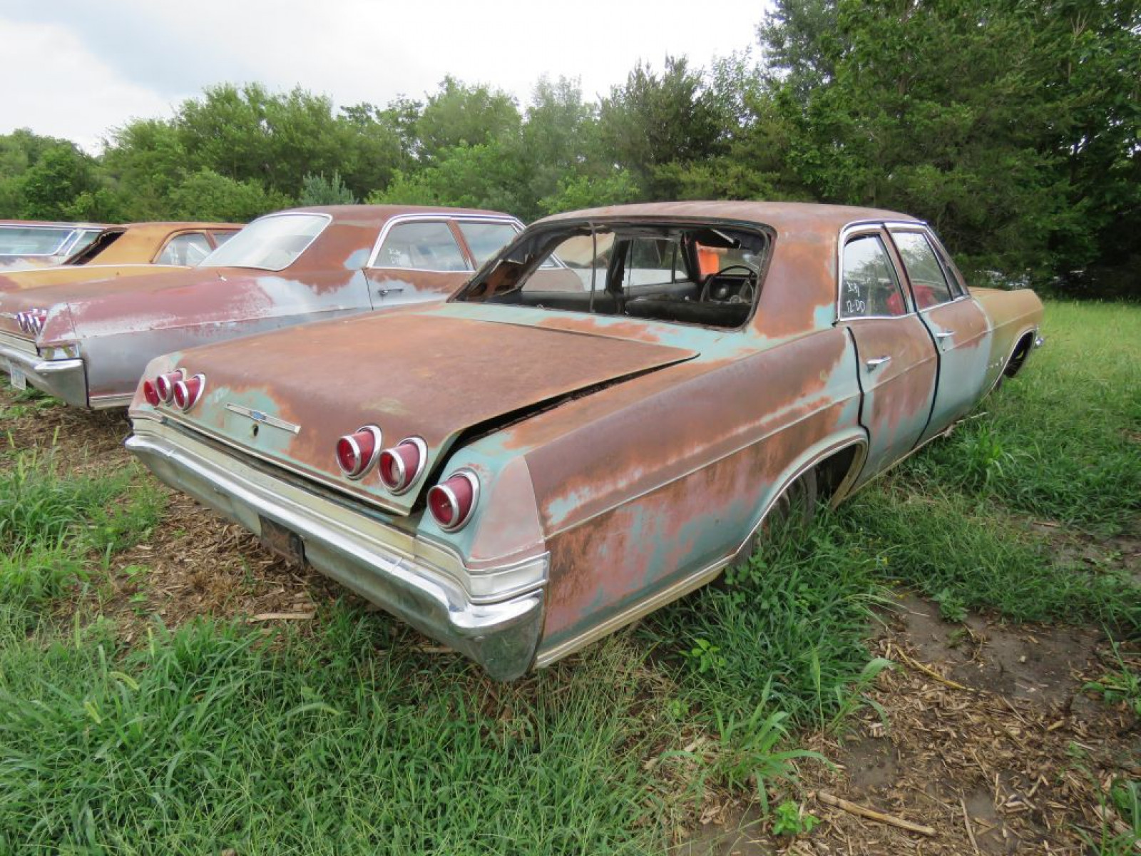 1965 Chevrolet Impala 4dr Sedan - Image 3