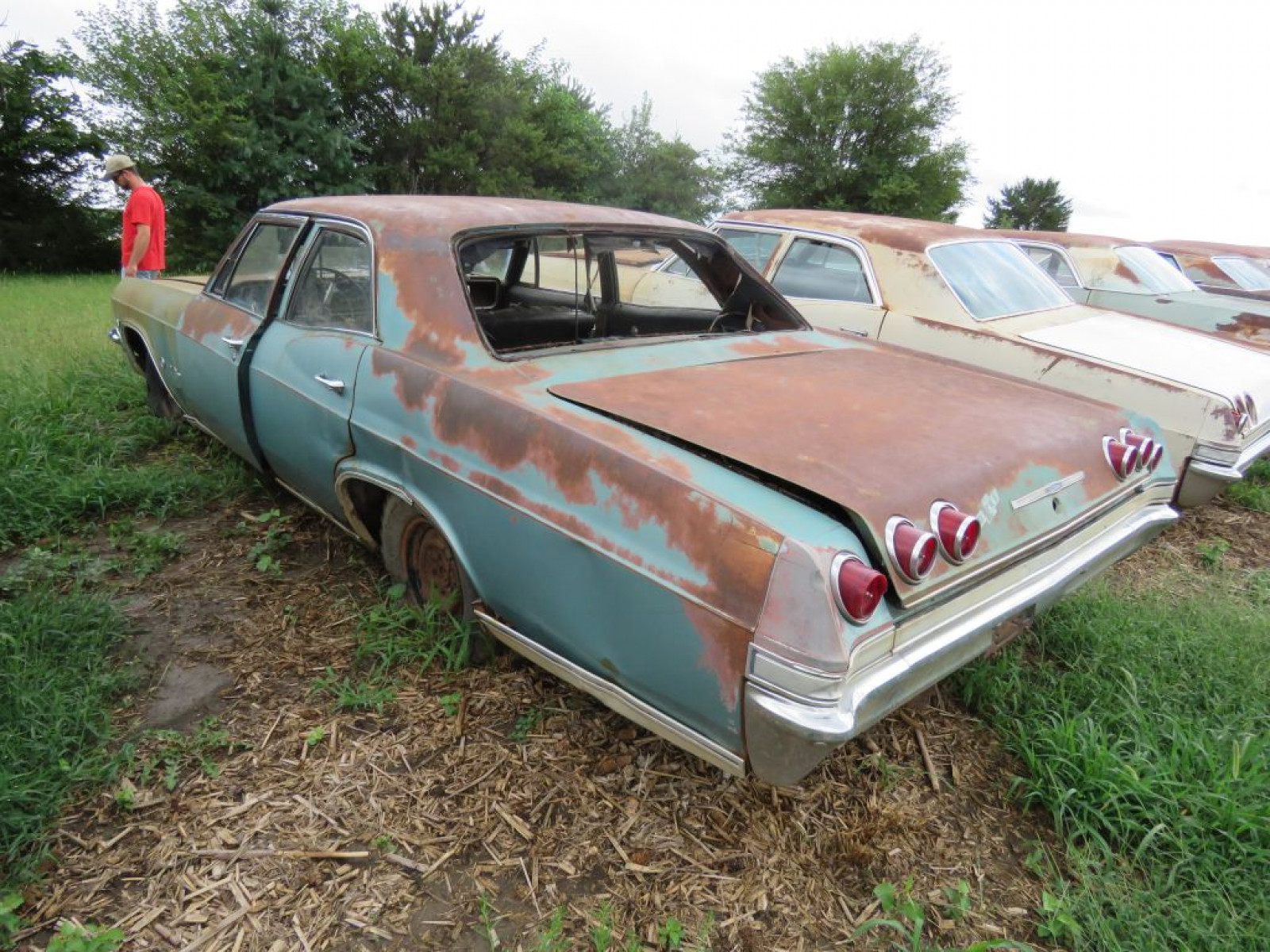 1965 Chevrolet Impala 4dr Sedan - Image 4