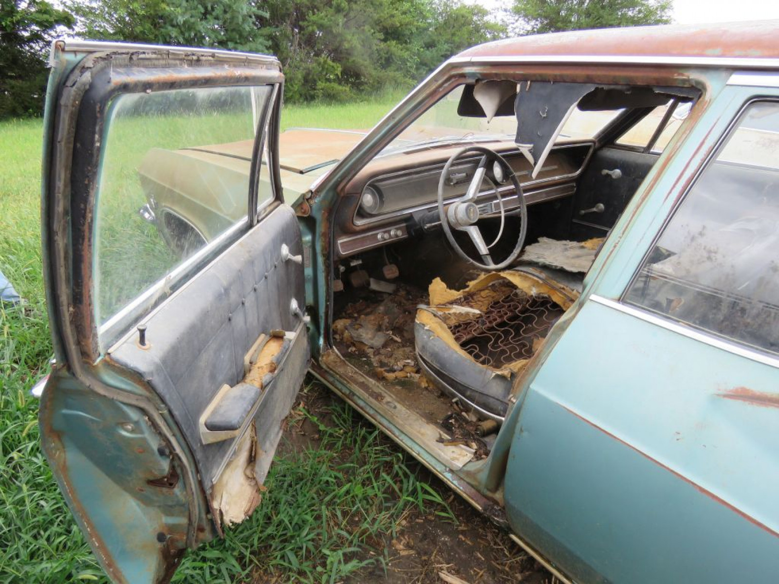 1965 Chevrolet Impala 4dr Sedan - Image 5