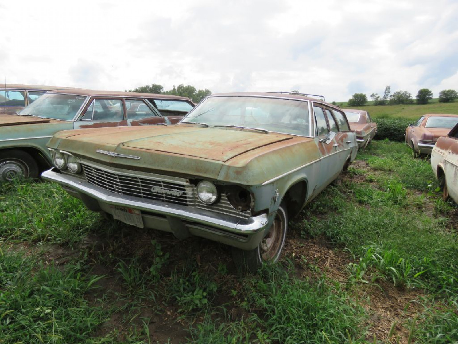 1965 Chevrolet Belair 4dr Wagon - Image 1