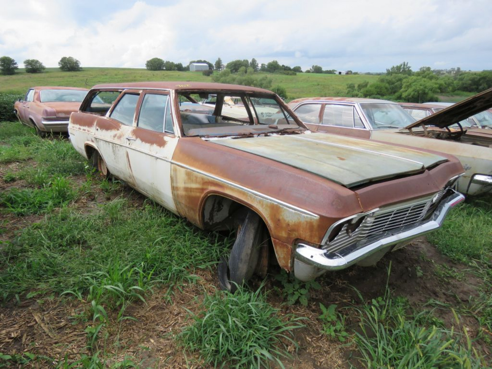 1965 Chevrolet Belair 4dr Wagon - Image 3