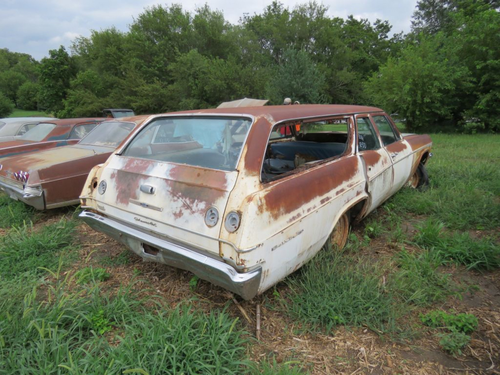 1965 Chevrolet Belair 4dr Wagon - Image 4