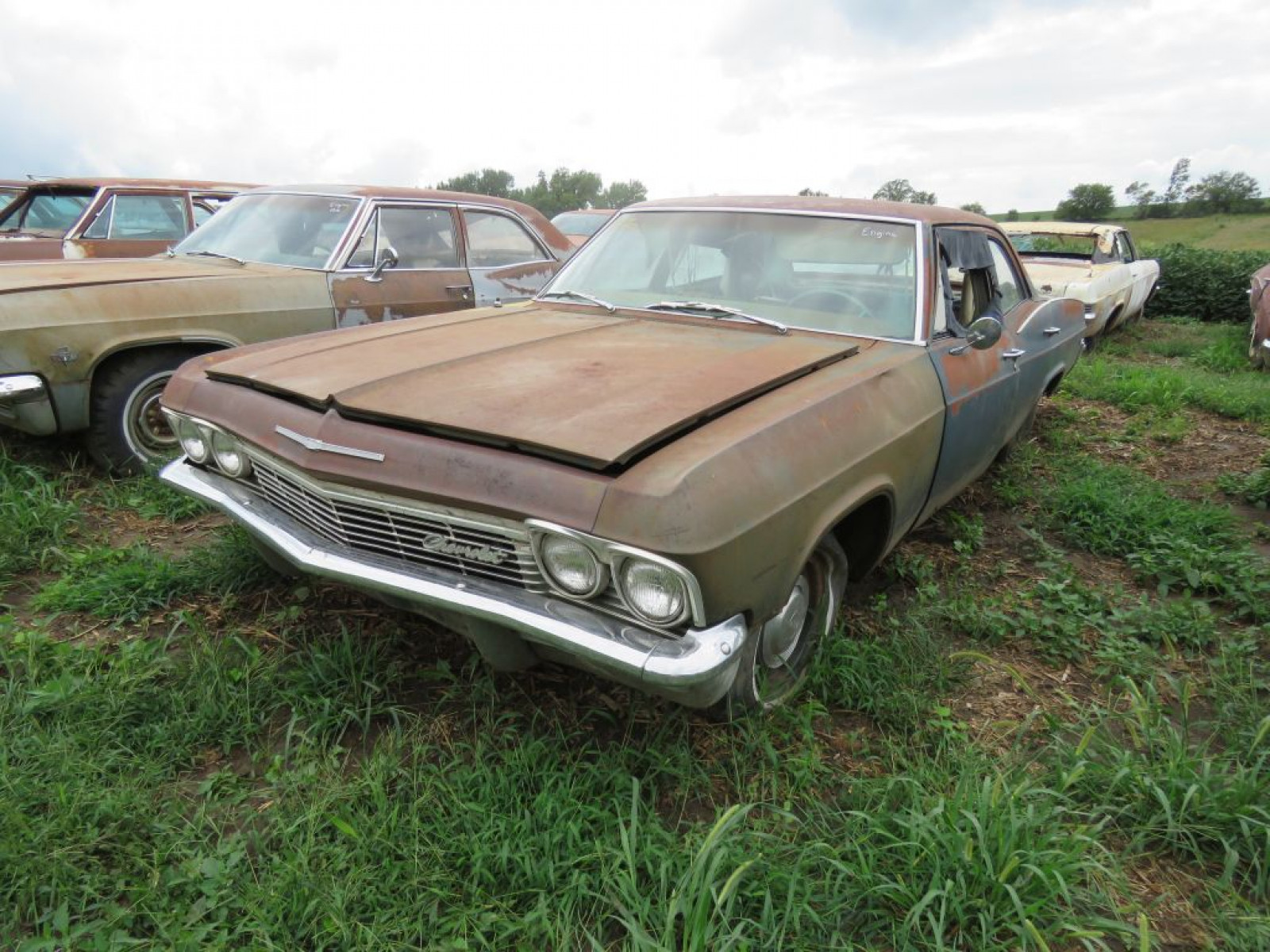 1965 Chevrolet Biscayne 4dr Sedan - Image 1