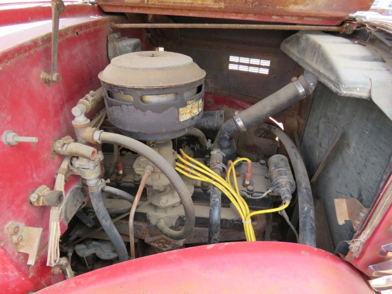 1948 Diamond T 306H Grain Truck - Image 11
