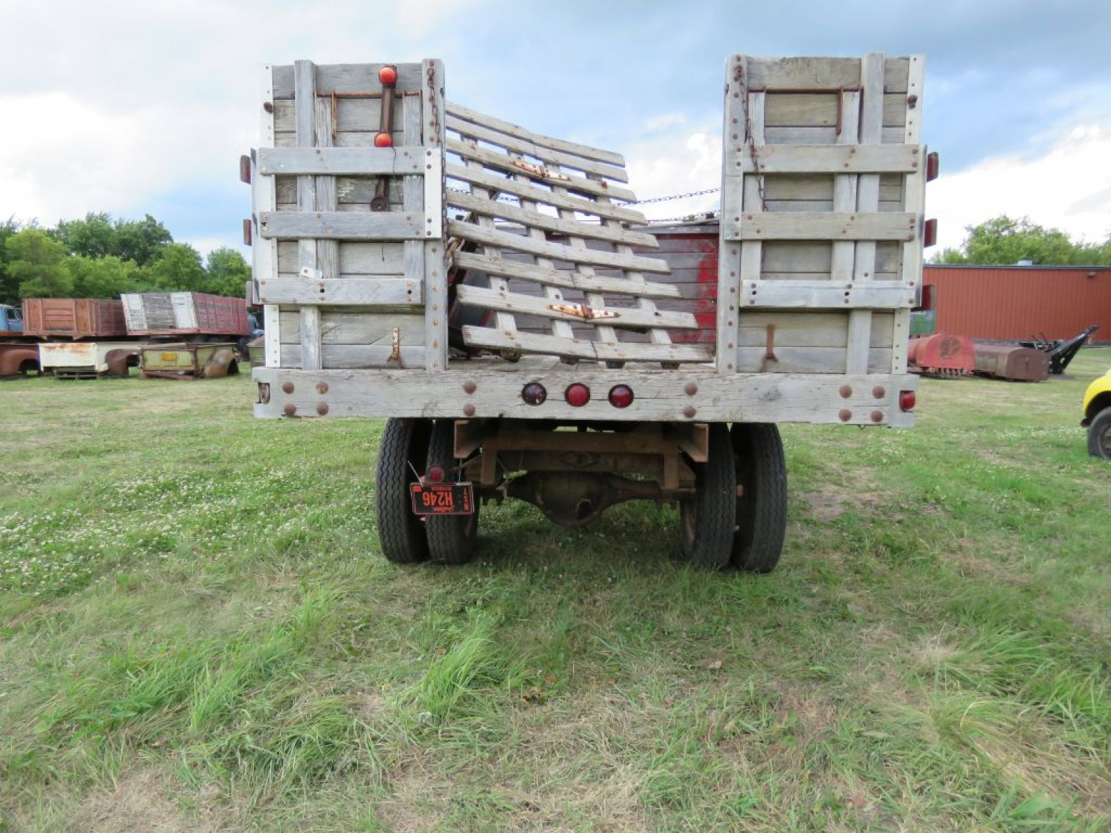 1948 Diamond T 306H Grain Truck - Image 5