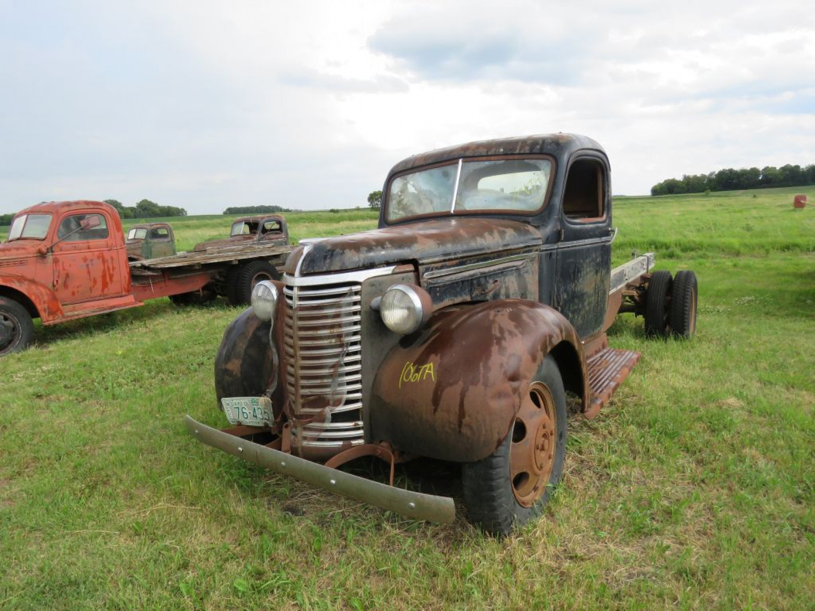 1939 Chevrolet 1 1/2 ton Truck - Image 6