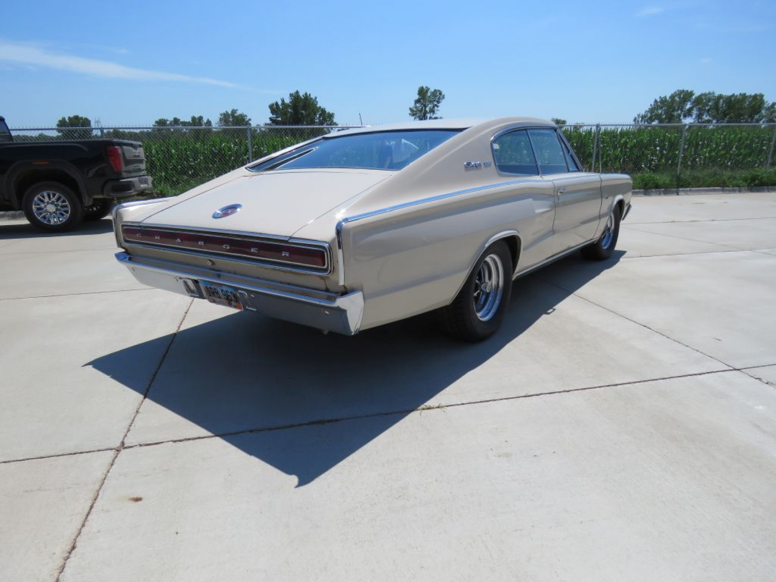 1966 Dodge HEMI Charger - Image 12