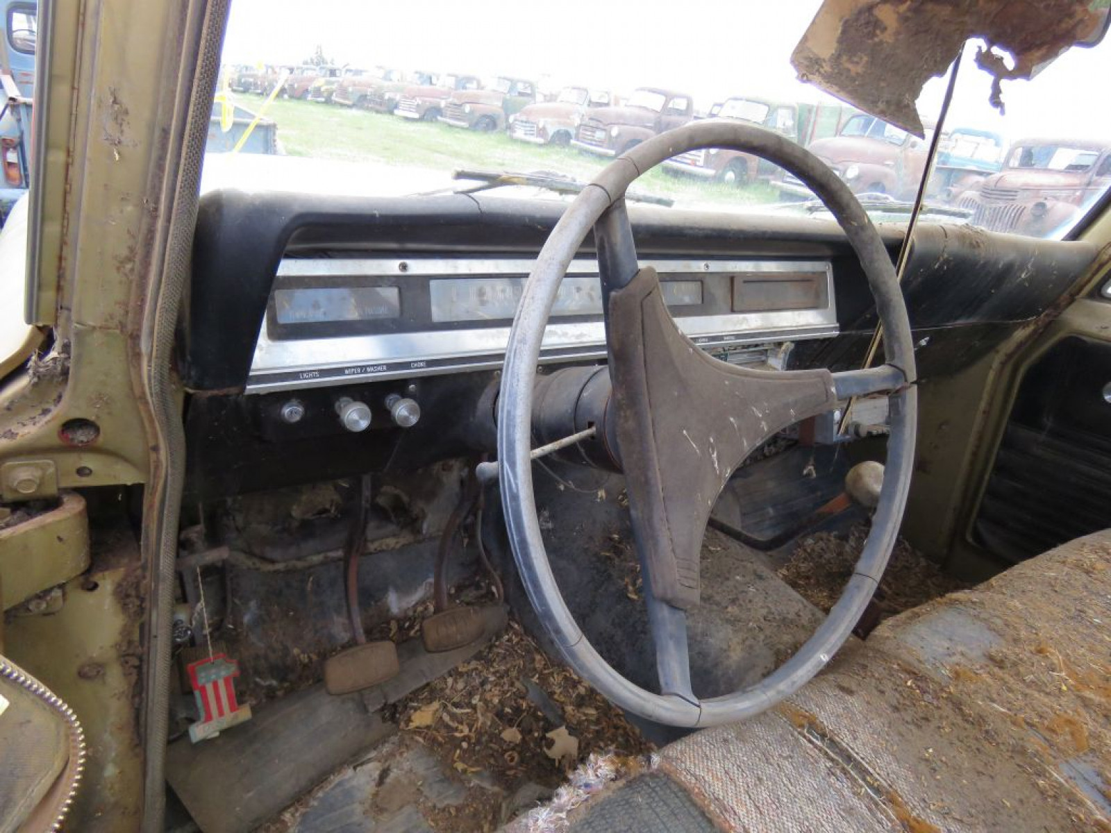 1969 International 1100 Series Pickup - Image 11