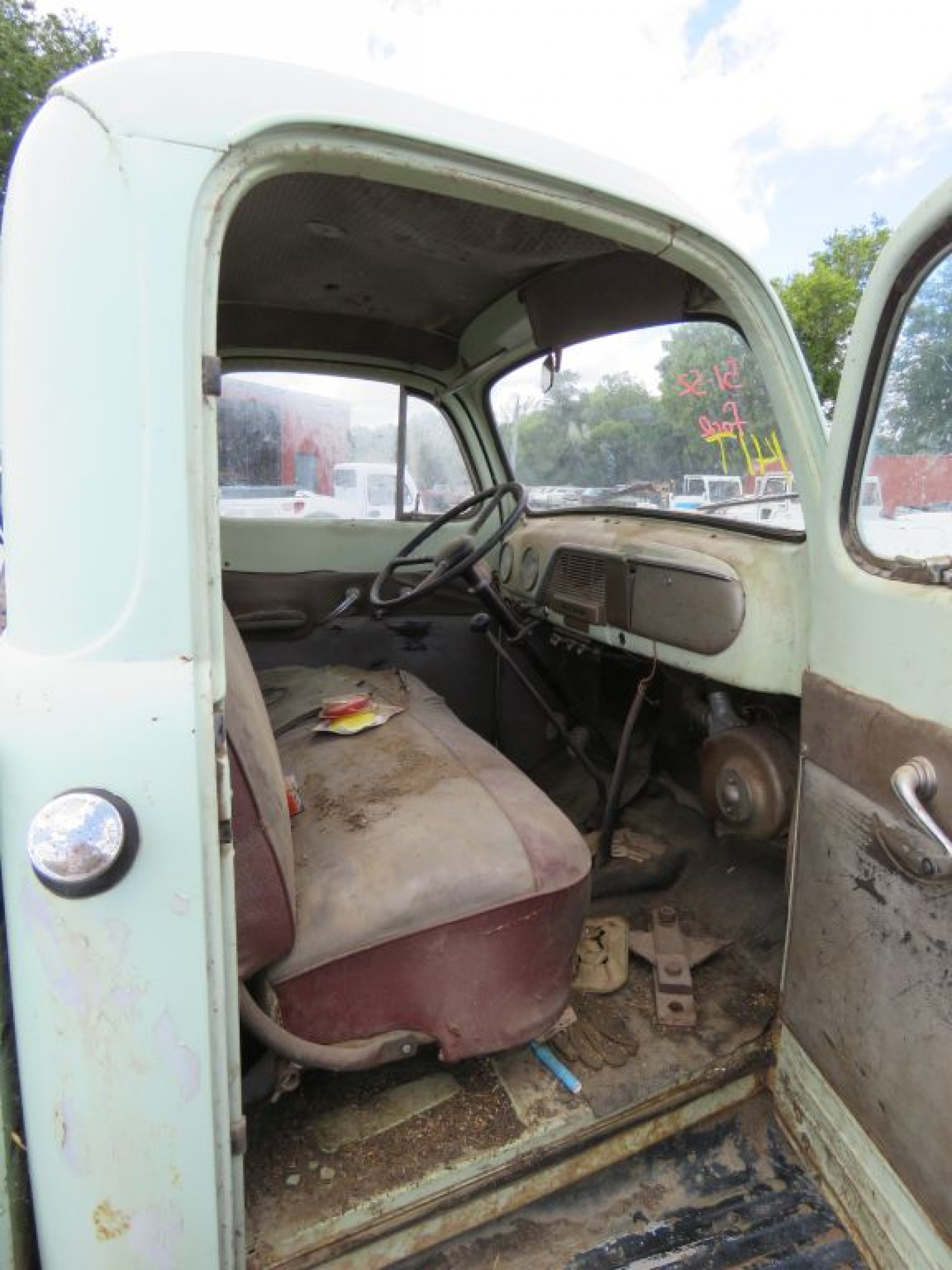 1952 F3 Ford Pickup - Image 11