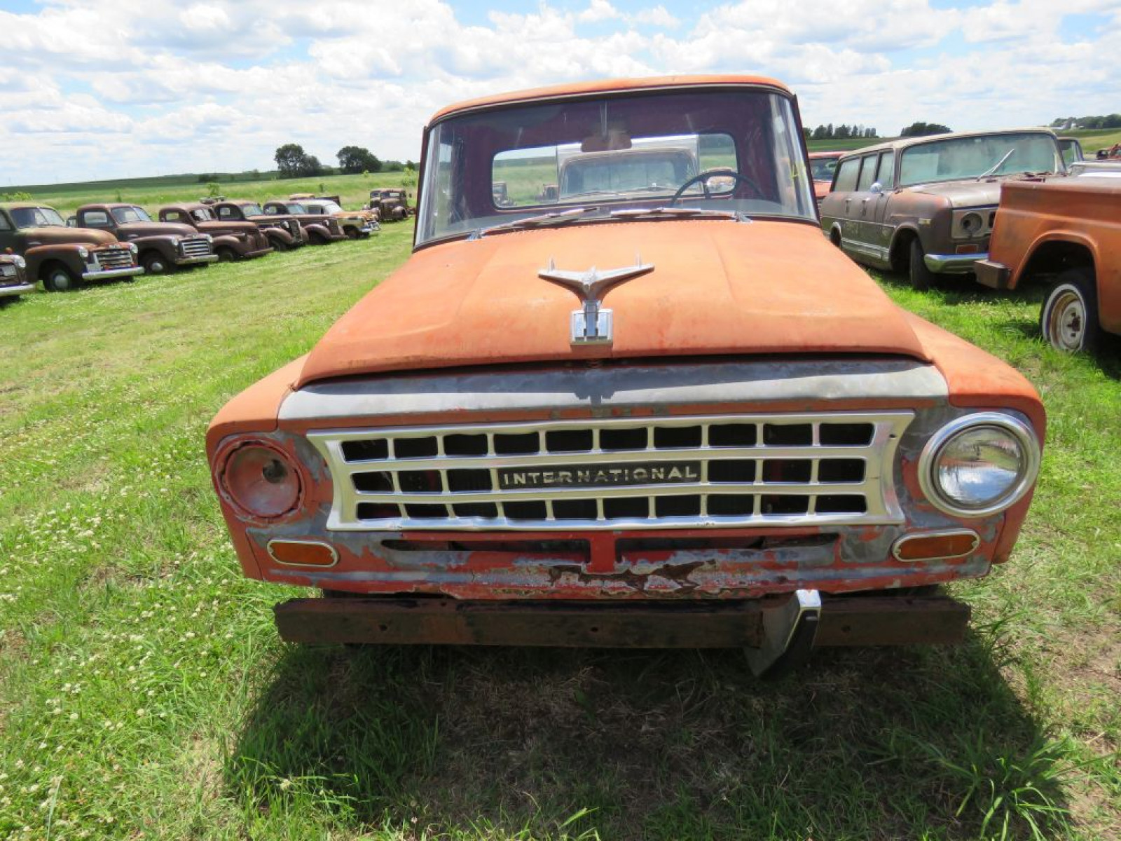 1963 International C1100 Stepside Pickup - Image 2