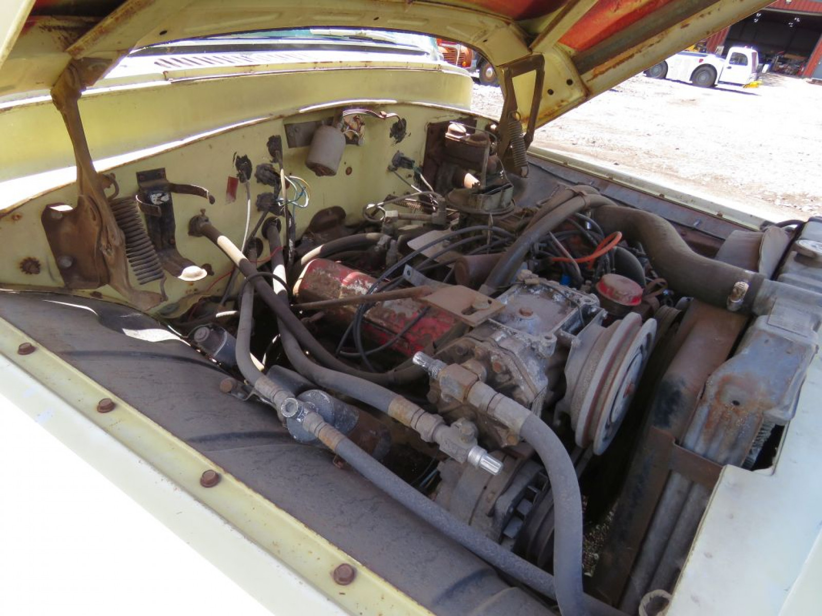 1968 International 1000C Pickup - Image 15