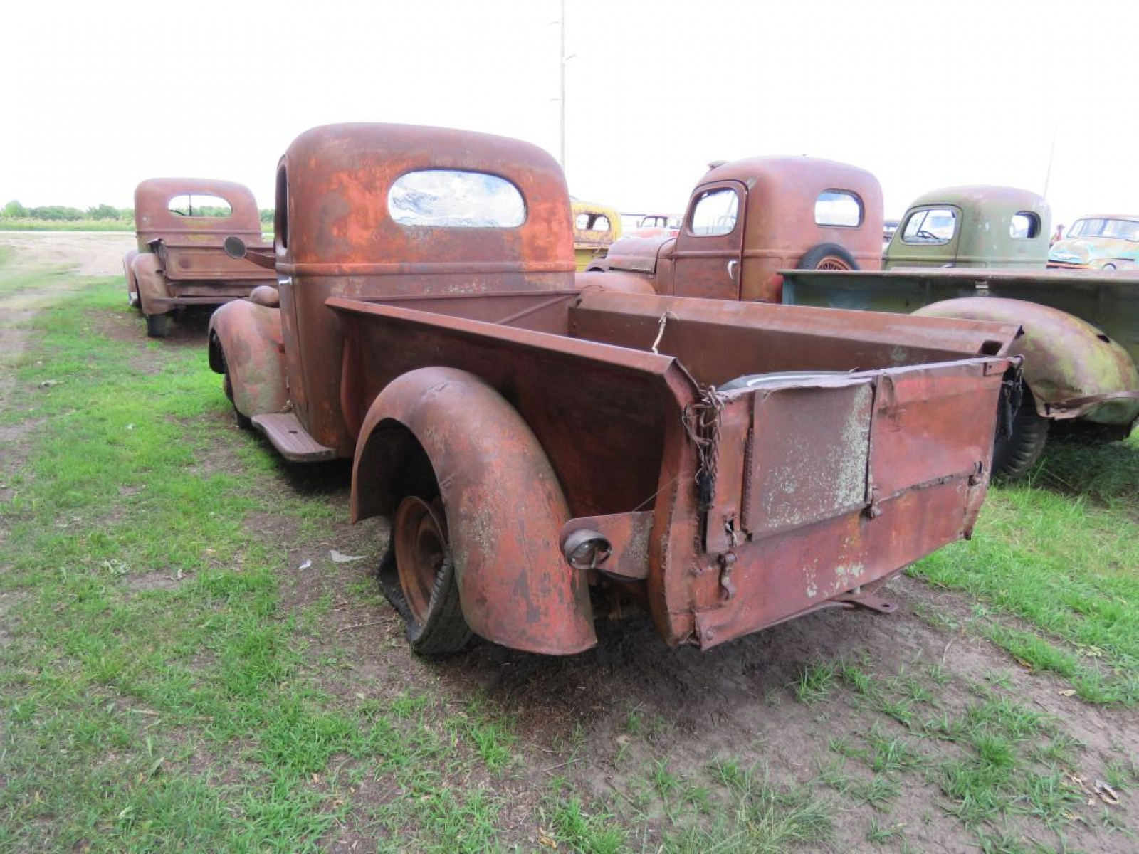 1937 International D2 Pickup - Image 4