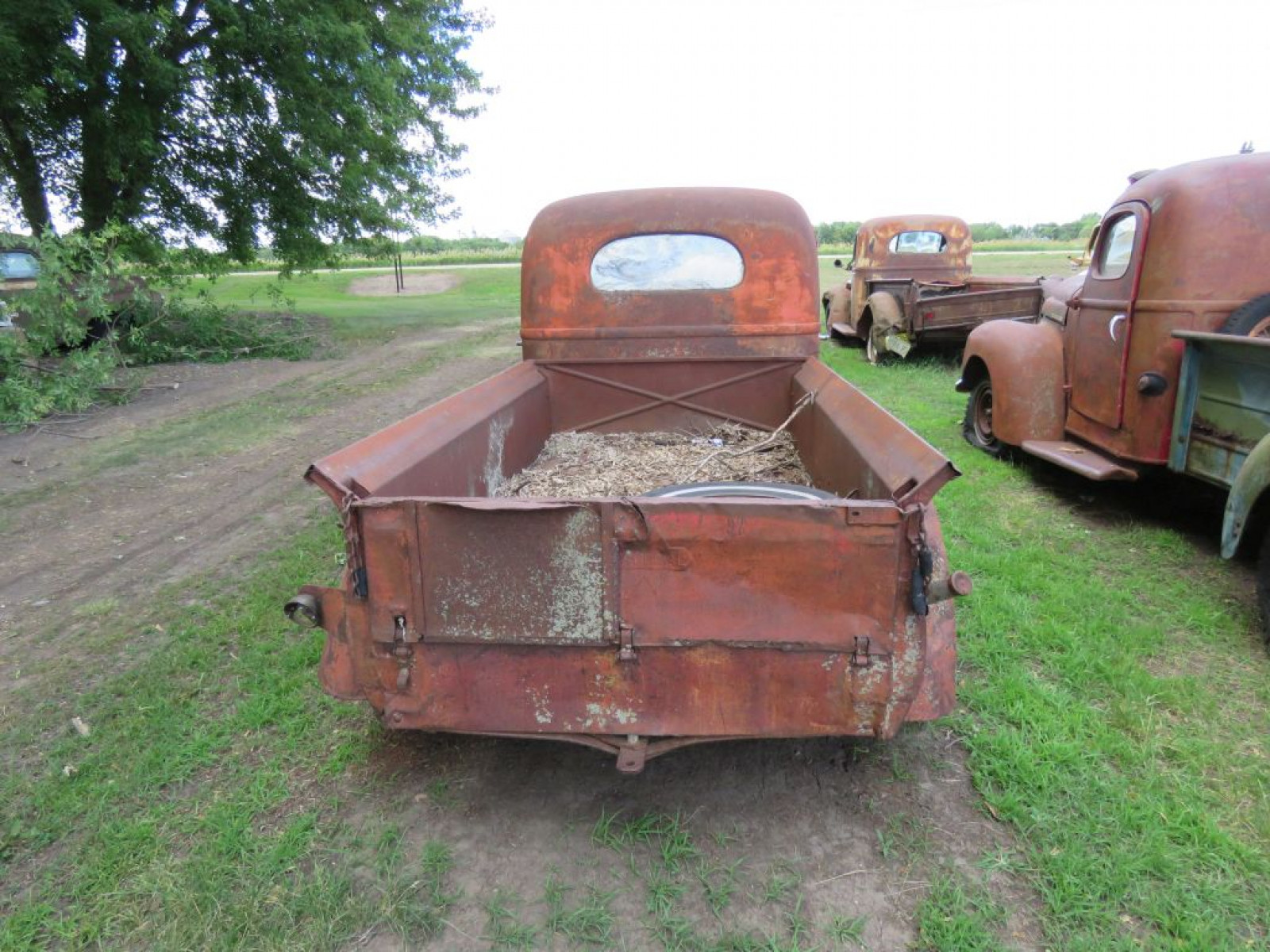 1937 International D2 Pickup - Image 5