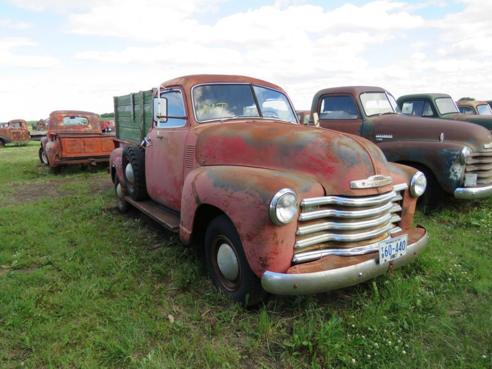 1950 Chevrolet 3600 3/4 ton 5 Window Cab Pickup - Image 1