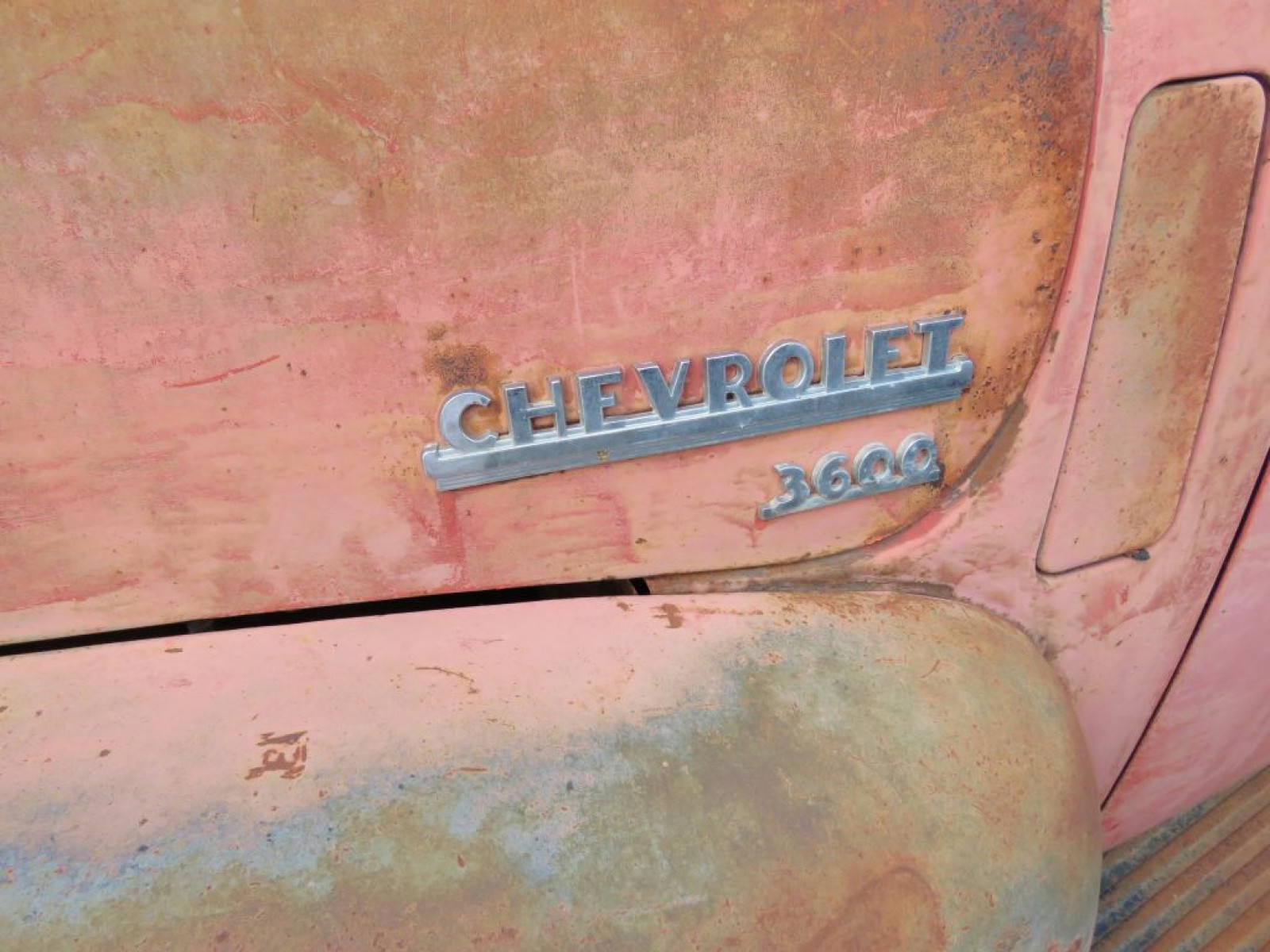 1950 Chevrolet 3600 3/4 ton 5 Window Cab Pickup - Image 4