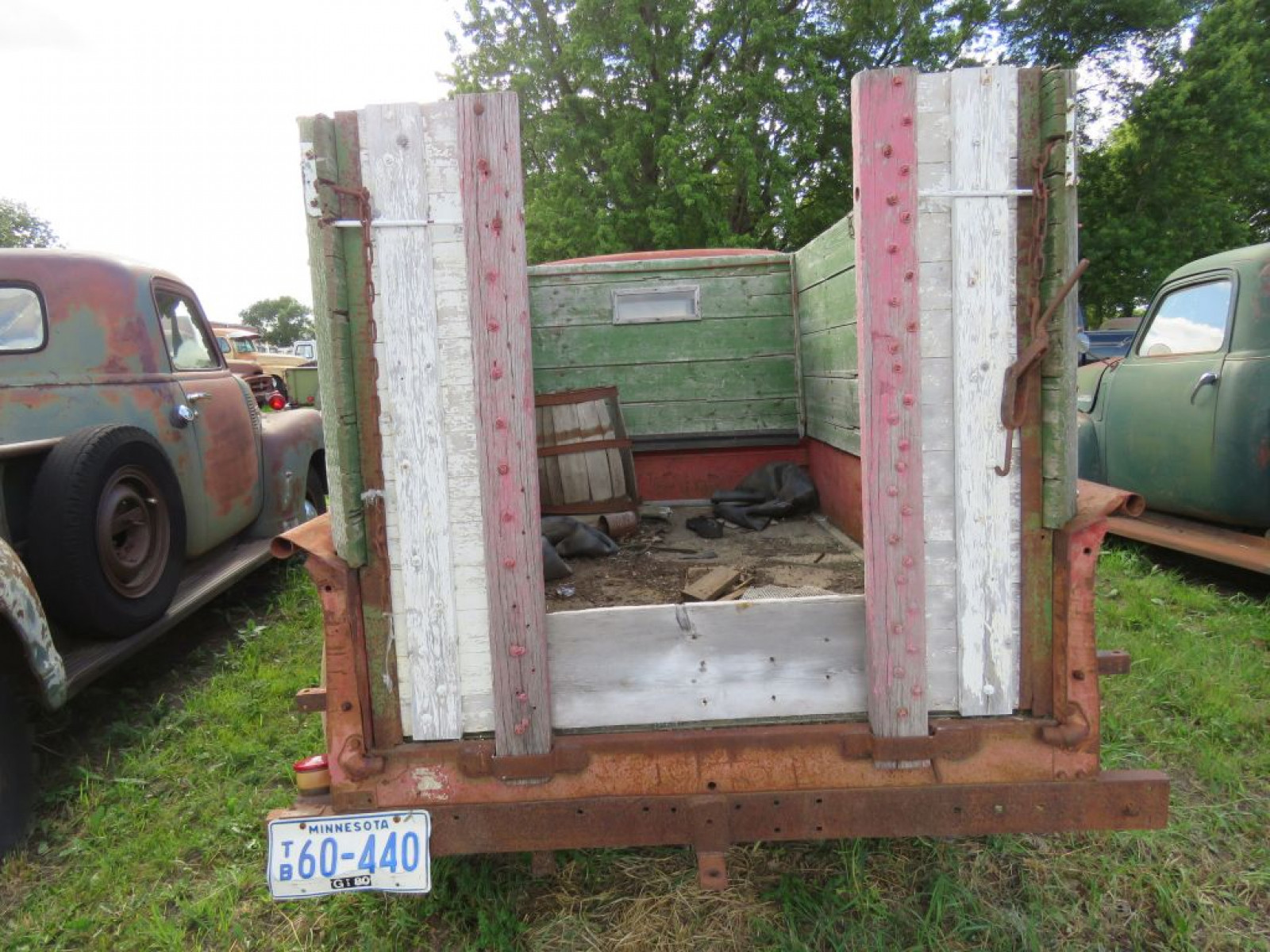 1950 Chevrolet 3600 3/4 ton 5 Window Cab Pickup - Image 6