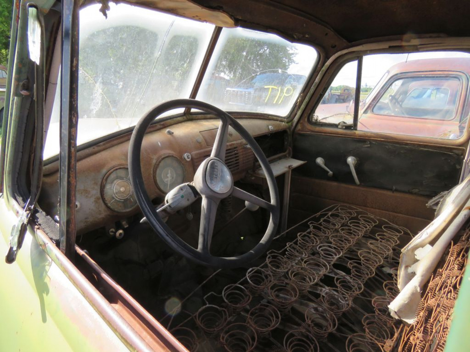 1950 Chevrolet 3800 1 ton Pickup with 9 Foot Box - Image 8