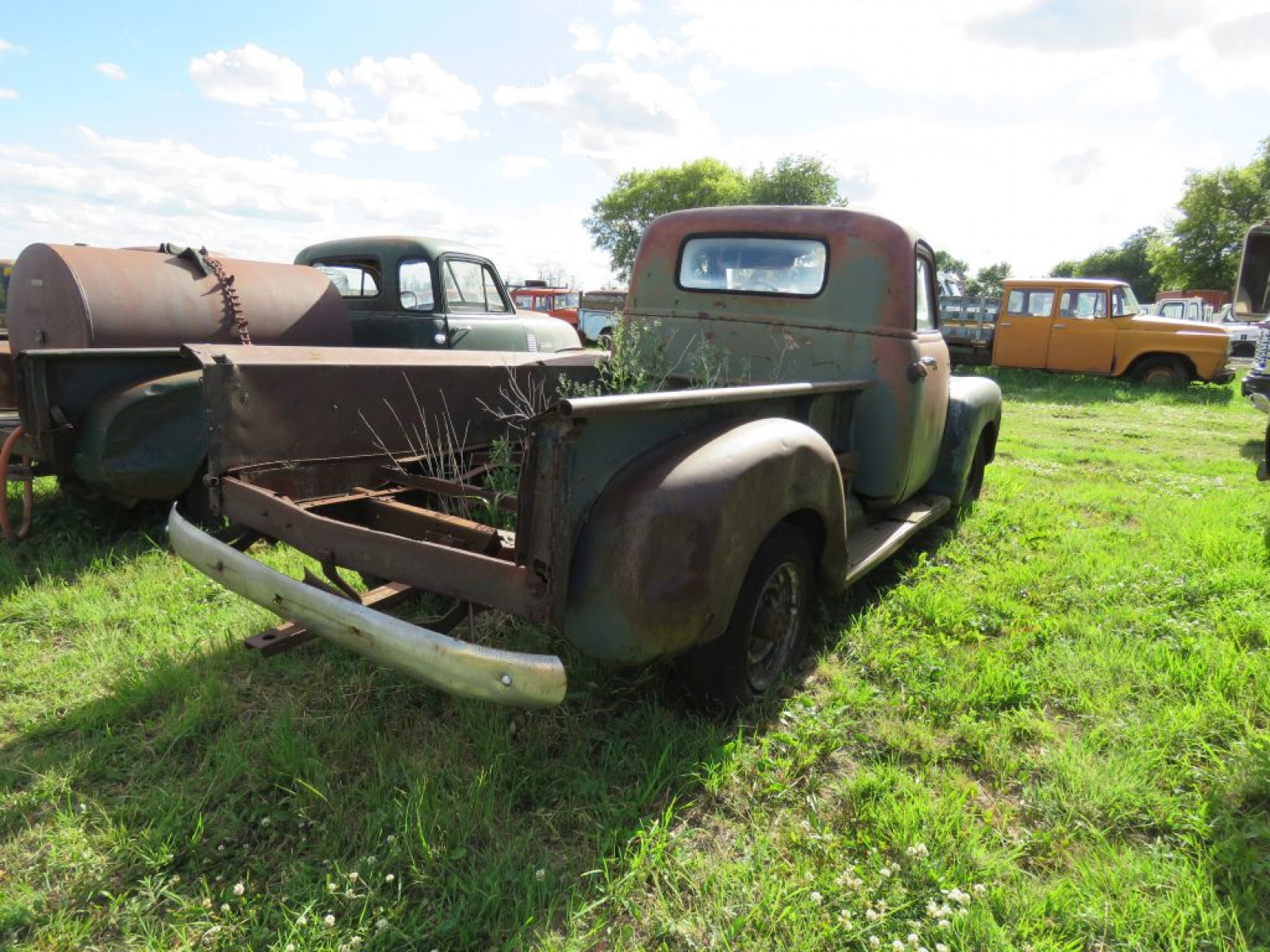 1947 Chevrolet 3600 3/4 ton Pickup with 9ft Box - Image 10