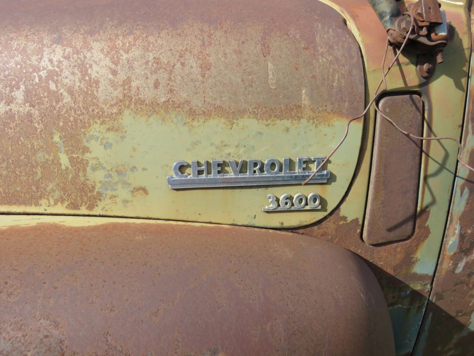 1947 Chevrolet 3600 3/4 ton Pickup with 9ft Box - Image 5