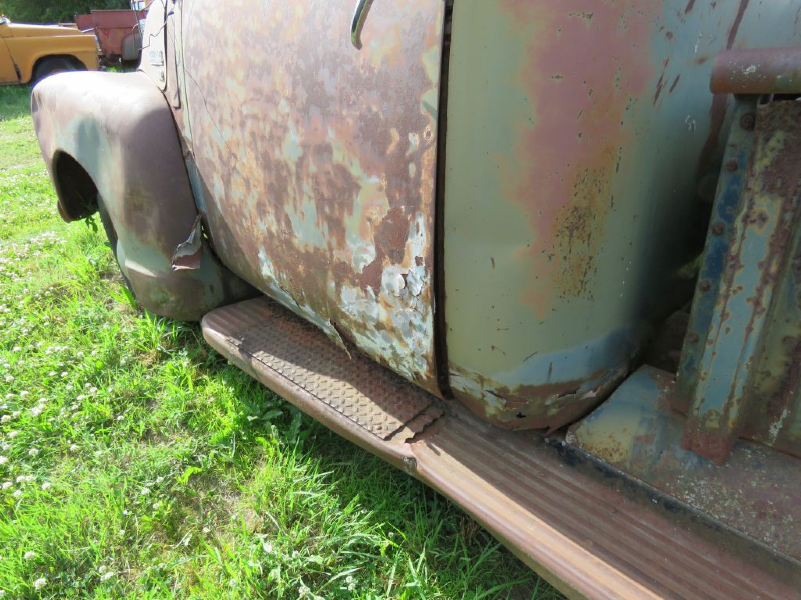 1947 Chevrolet 3600 3/4 ton Pickup with 9ft Box - Image 6