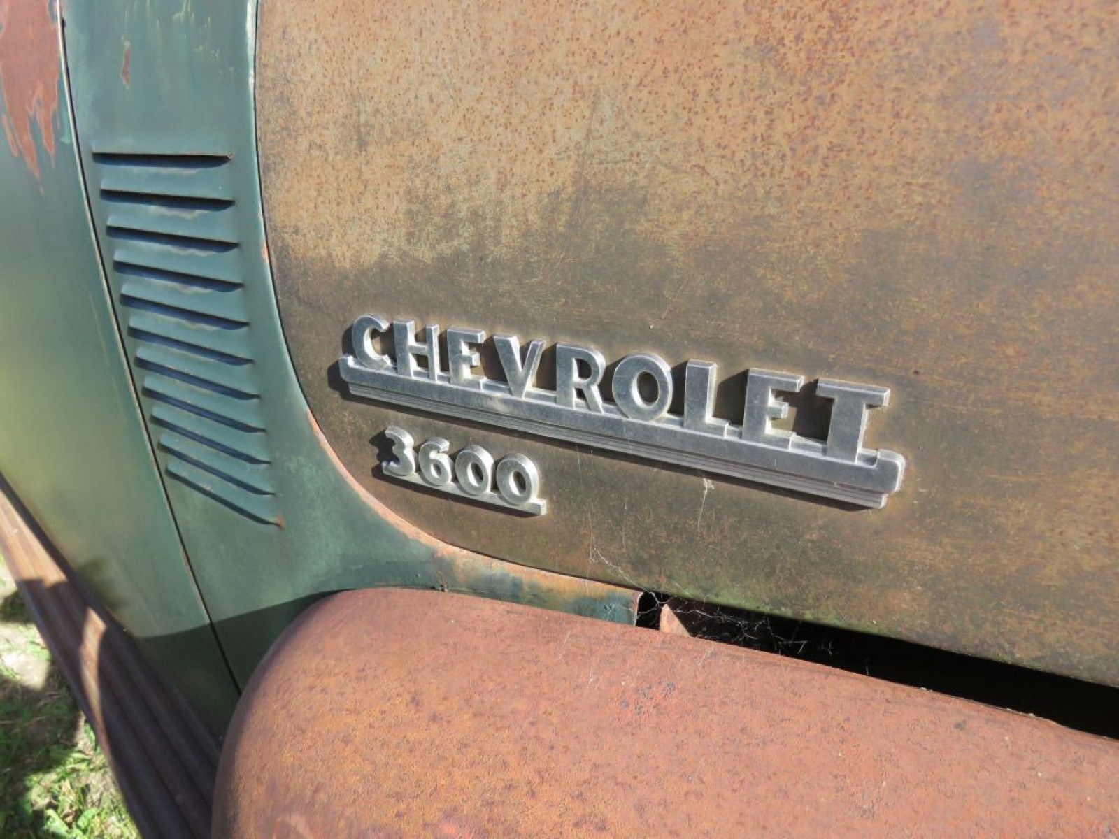 1950 Chevrolet 3600 3/4 ton Pickup - Image 2