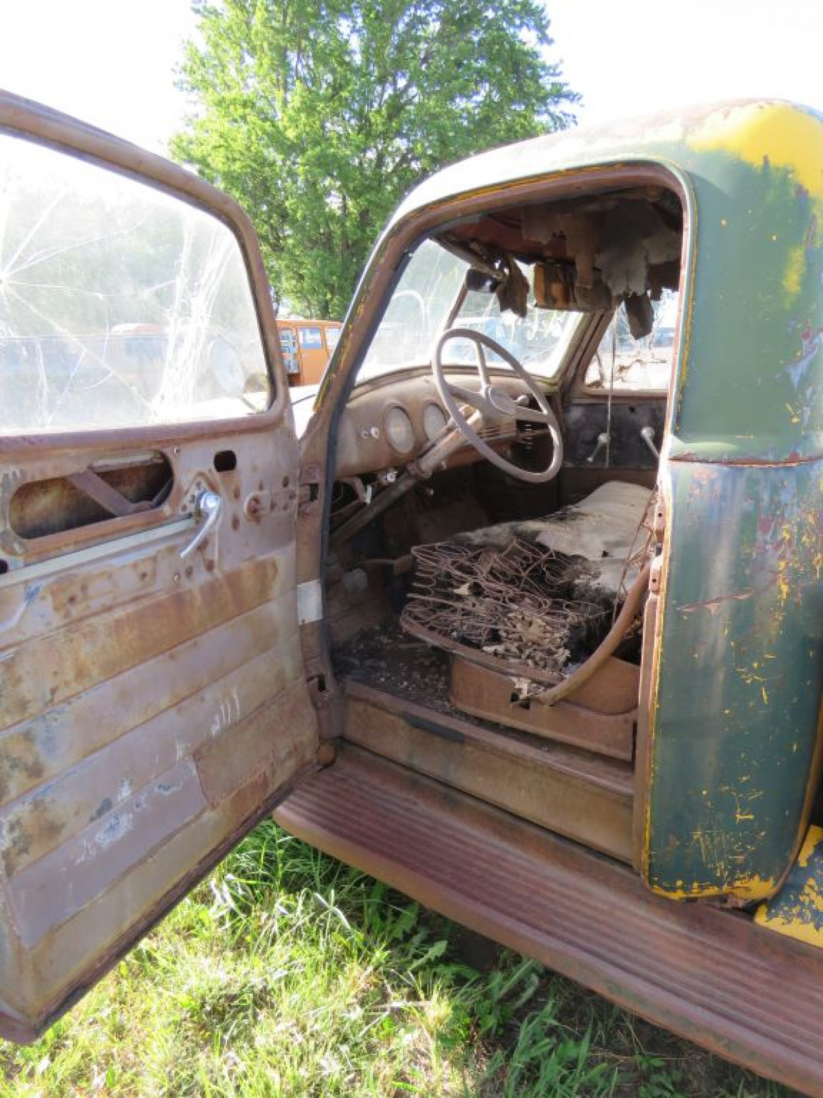 1948 Chevrolet 3100 1/2 ton Pickup - Image 9