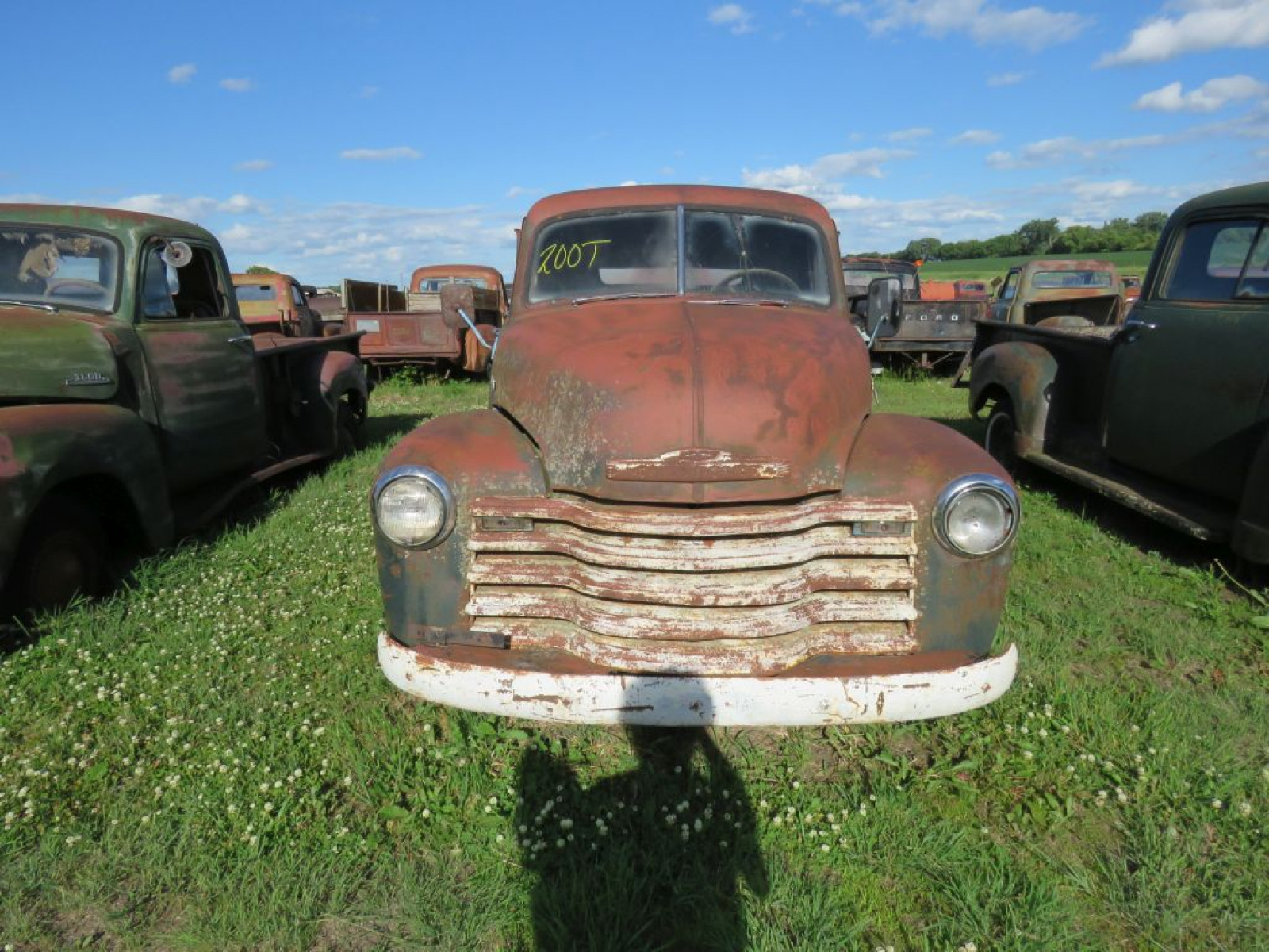 1952 Chevrolet 3600 3/4 ton Tow Truck with Holmes Wrecker - Image 2