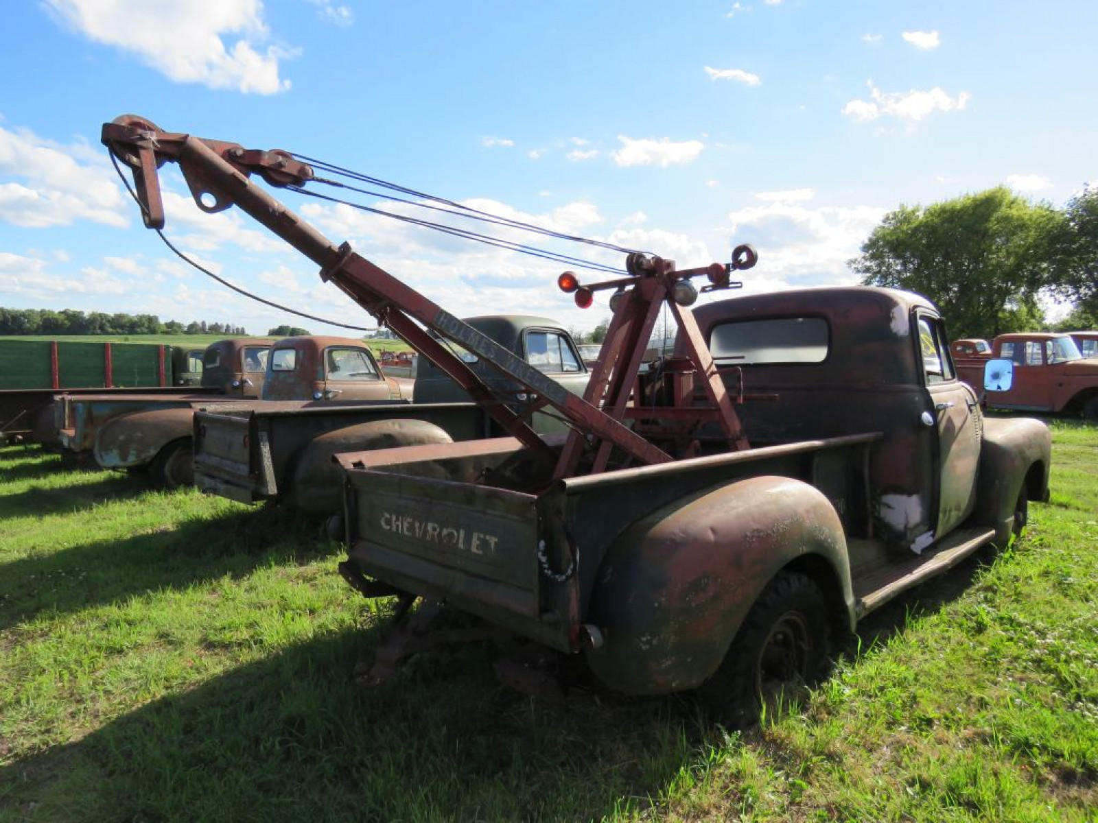 1952 Chevrolet 3600 3/4 ton Tow Truck with Holmes Wrecker - Image 7