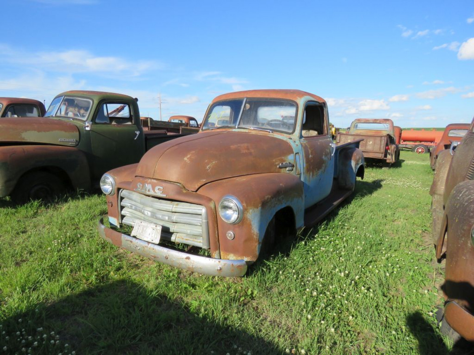 1950 GMC 100 1/2 ton Pickup - Image 3