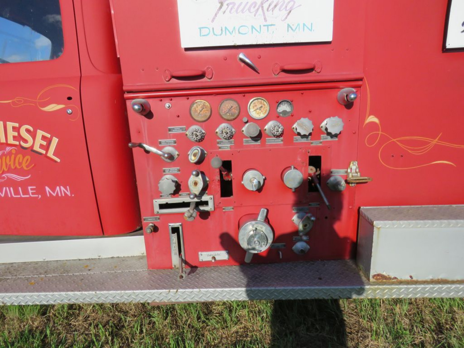 1952 Ford F7 Big Job Pumper Truck - Image 6
