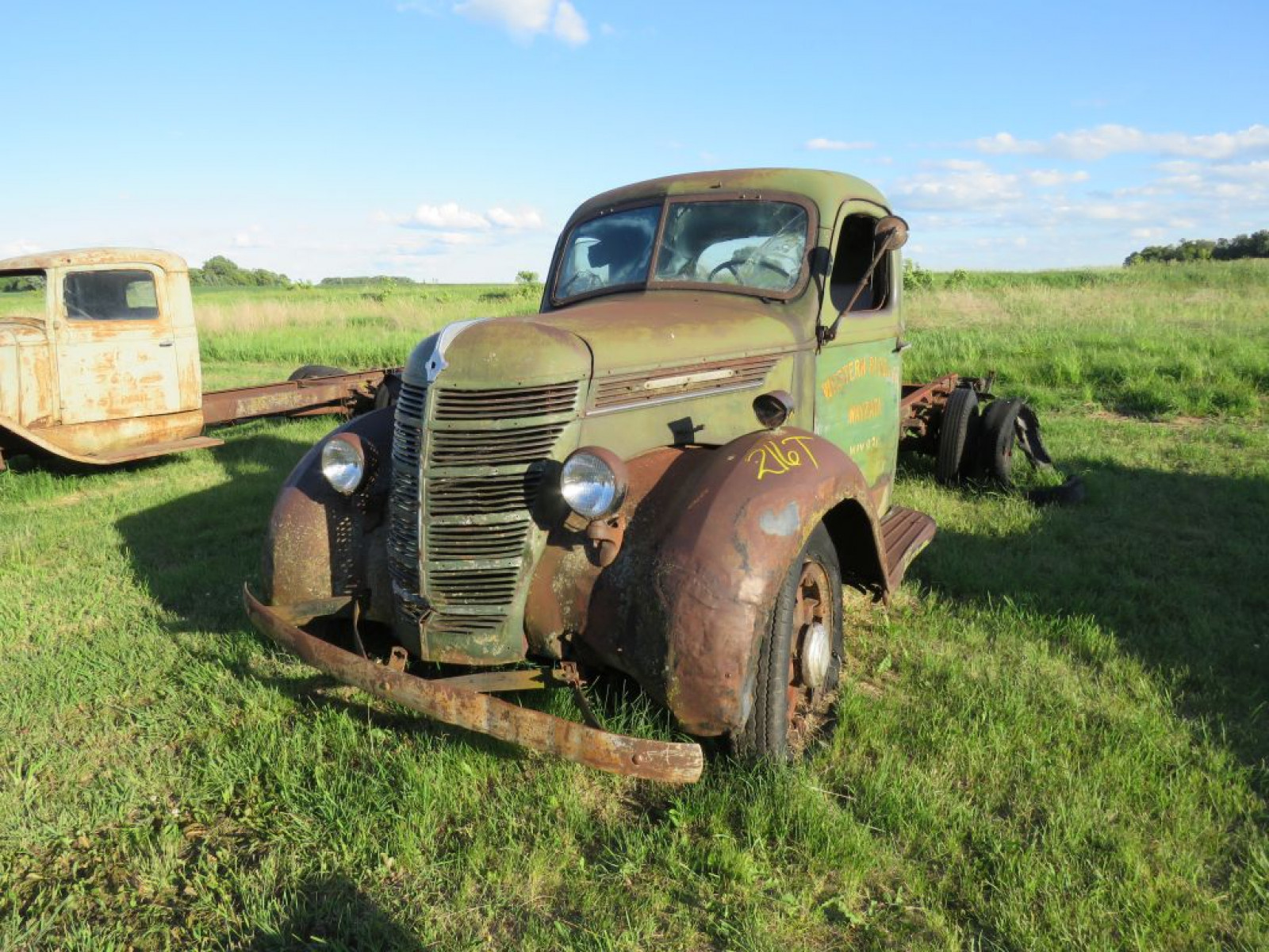 1938/9 International D Series Truck - Image 1