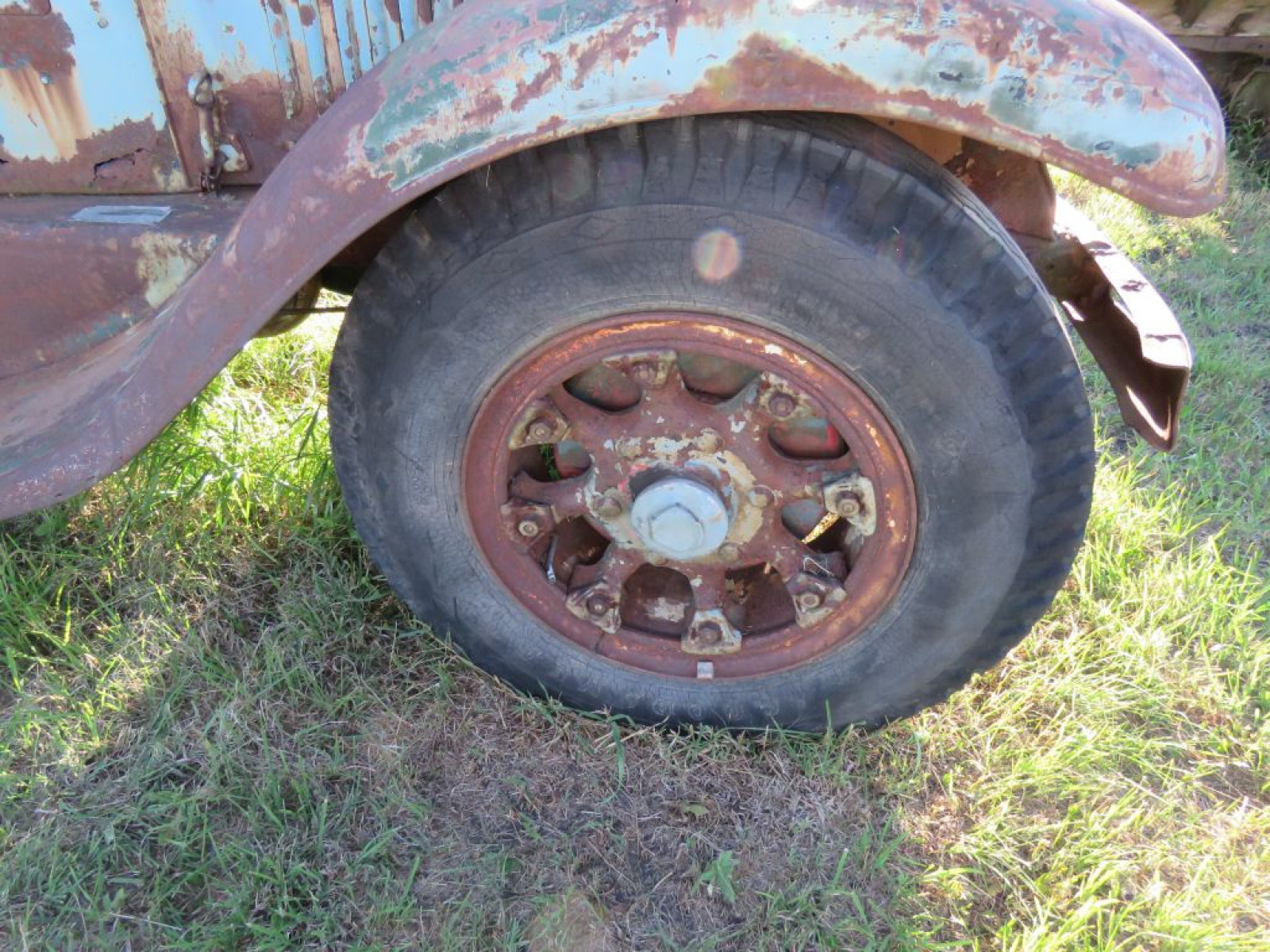1930 International Harvestor Model A6-190 Truck - Image 6