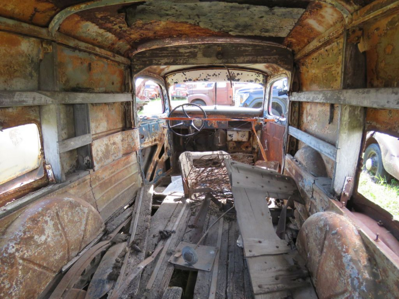 1938/9 Ford Panel Truck - Image 8