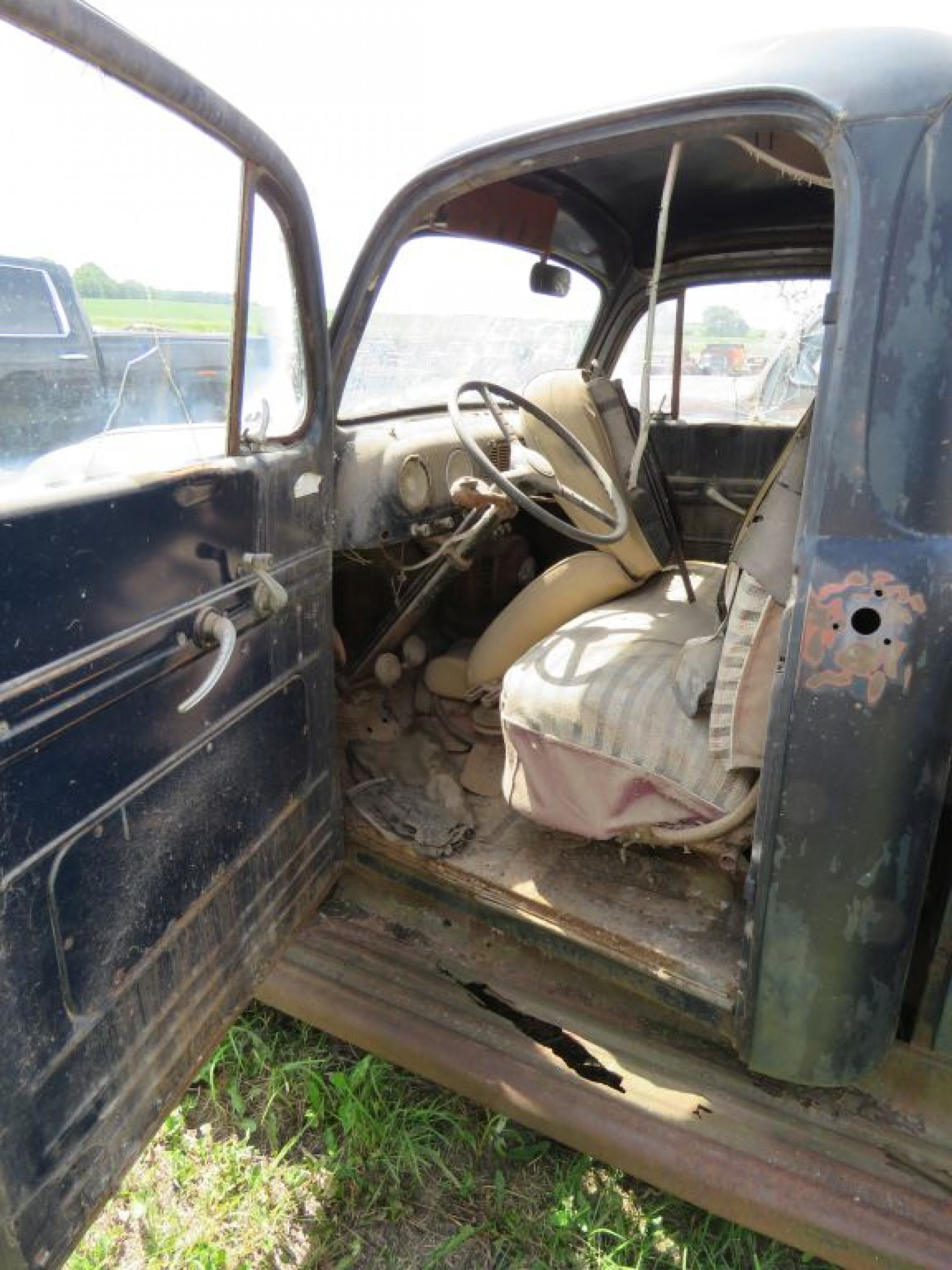 1952 F1 Pickup - Image 12
