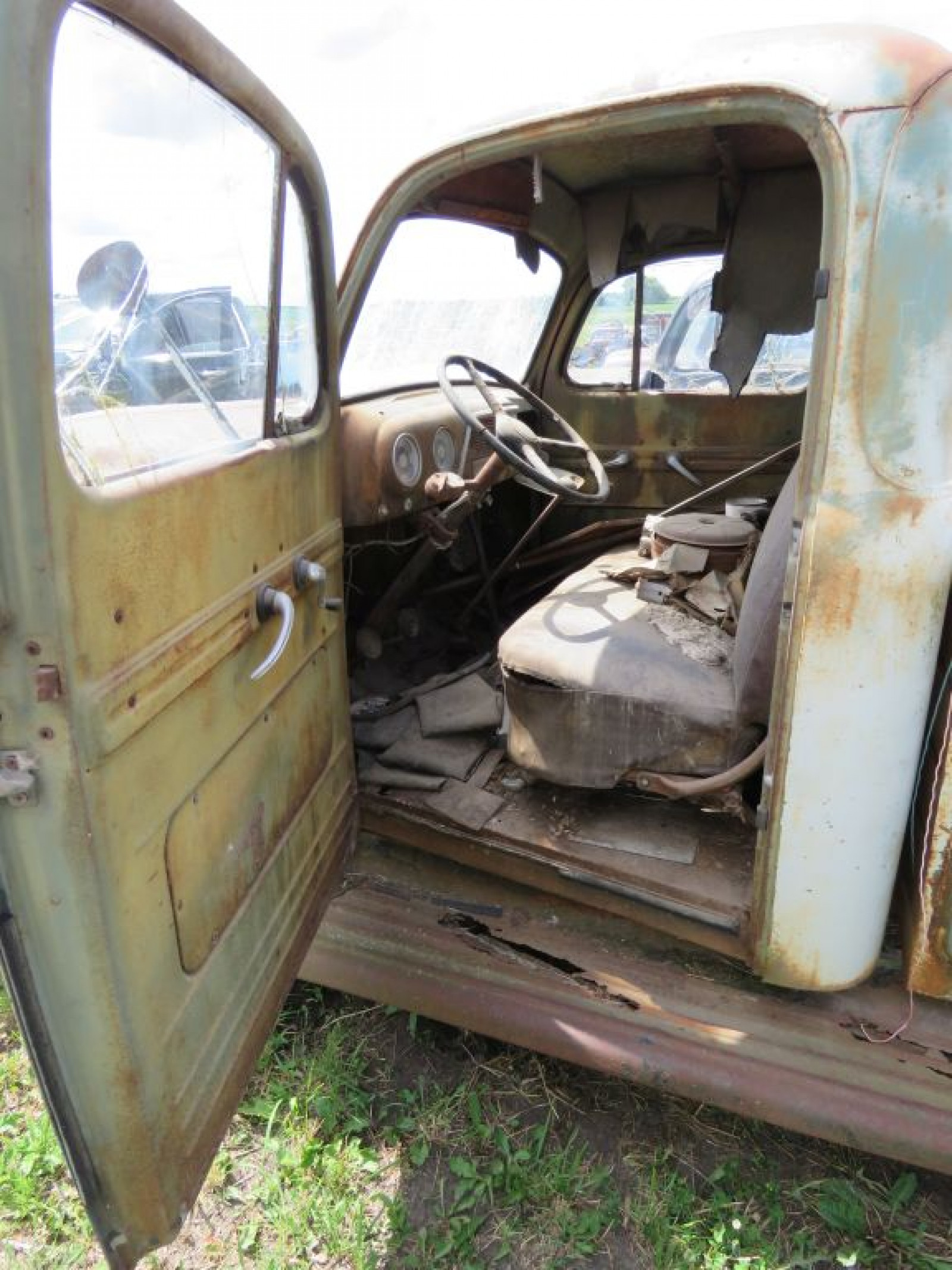 1951 Ford F3 Pickup - Image 8