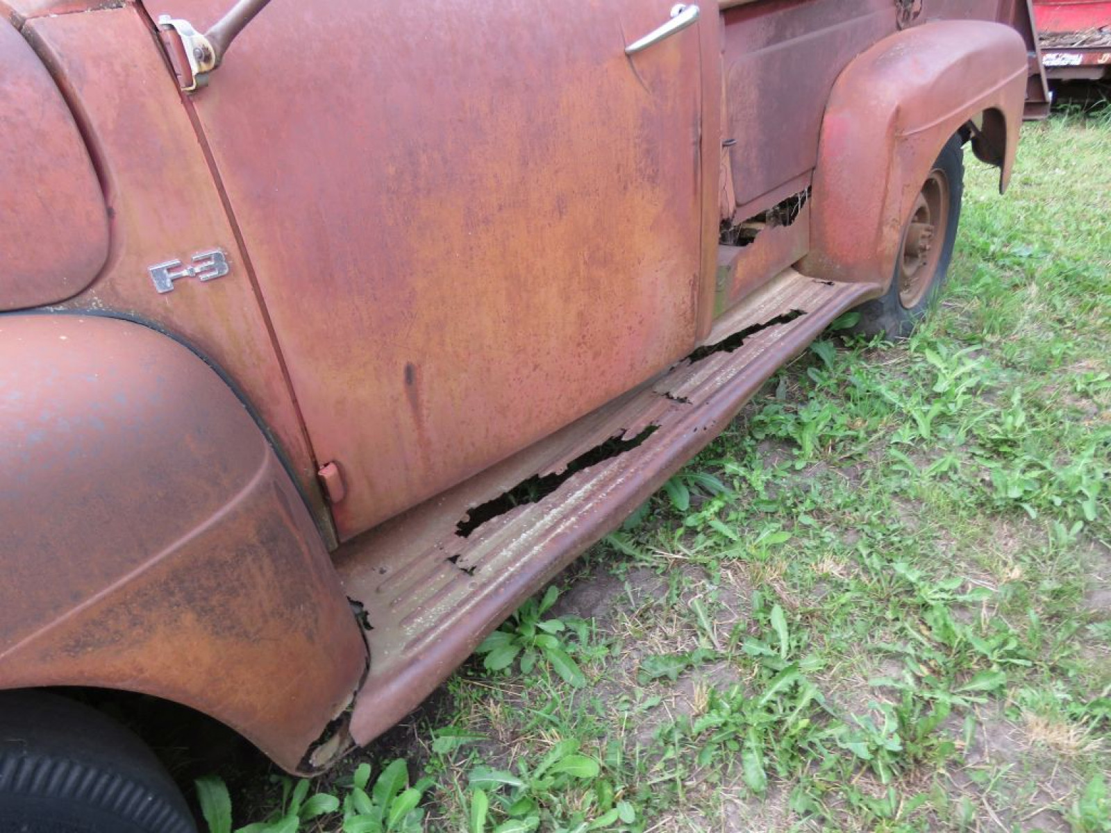 1949 Ford F3 PIckup - Image 4