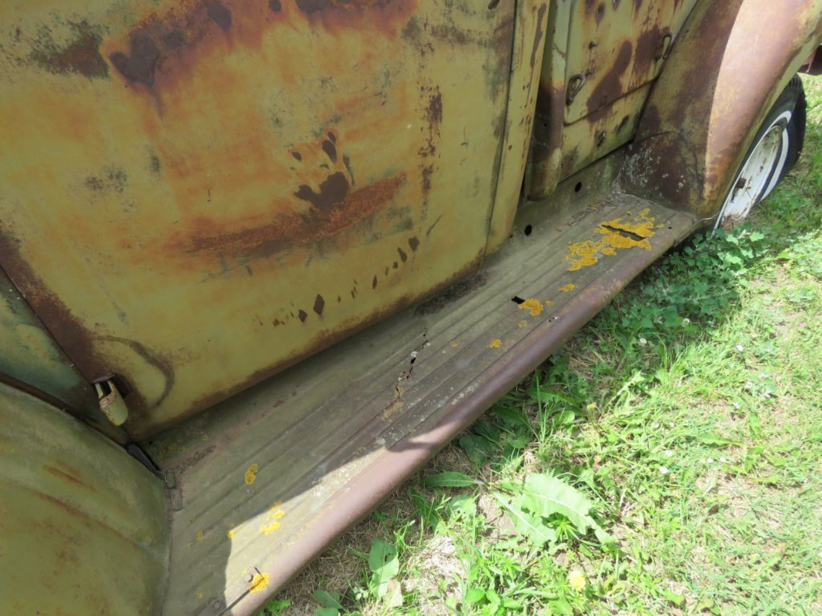 1942 Ford Pickup - Image 4