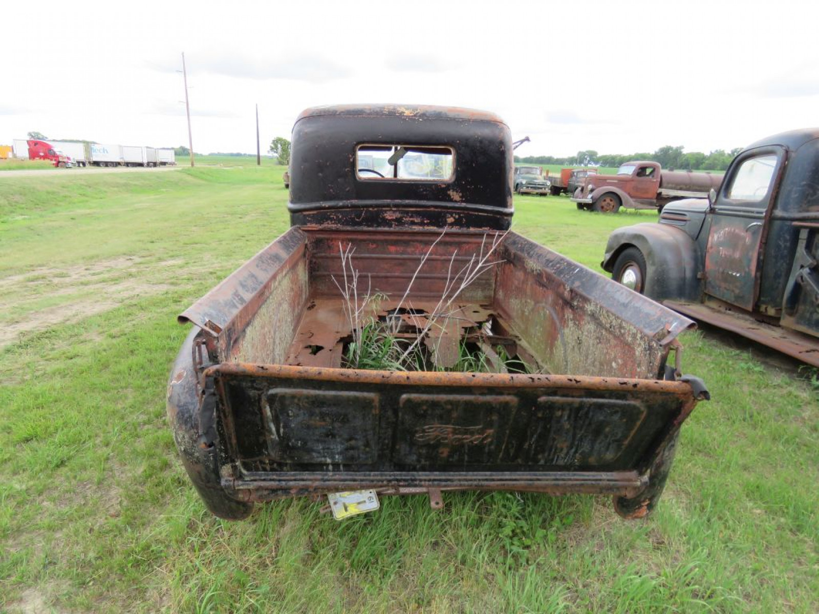1946 Ford Pickup - Image 6