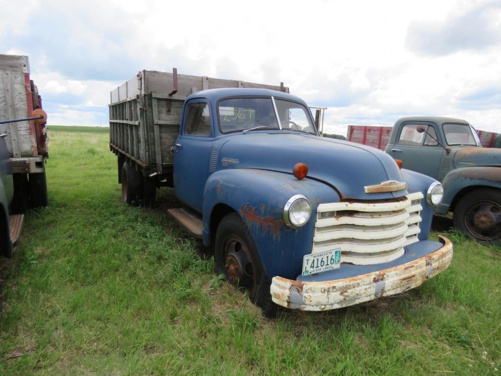 1949 Chevrolet 2 Ton Grain Truck - Image 1