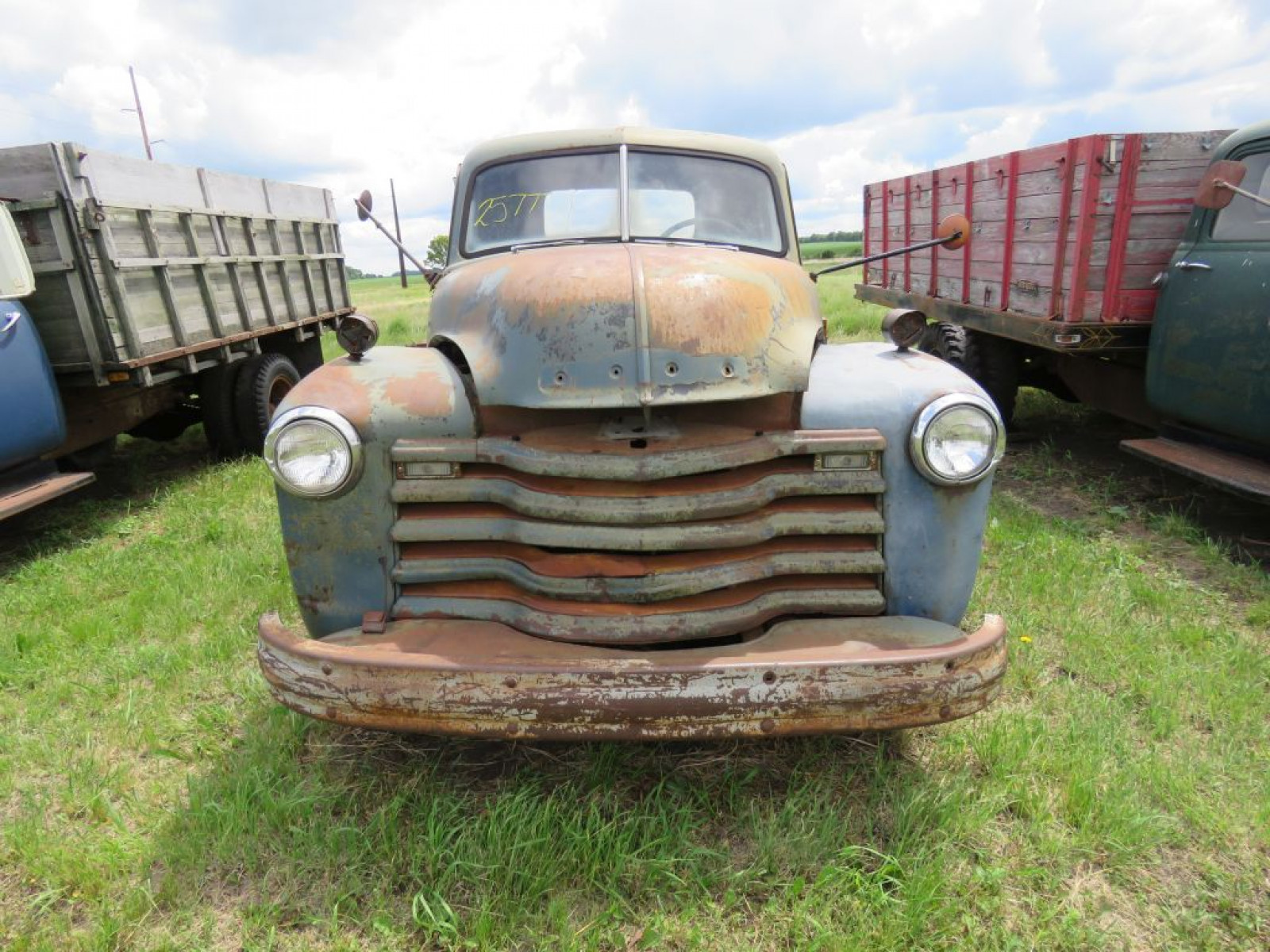 1953 Chevrolet 6400 2 Ton Truck - Image 2