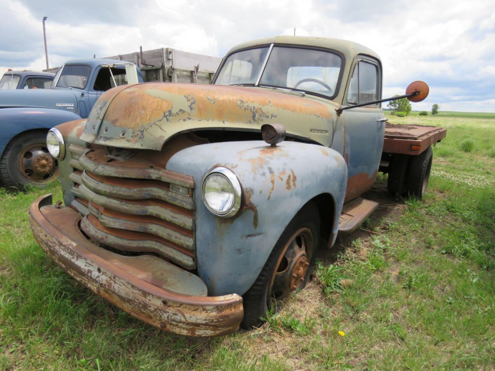 1953 Chevrolet 6400 2 Ton Truck - Image 3